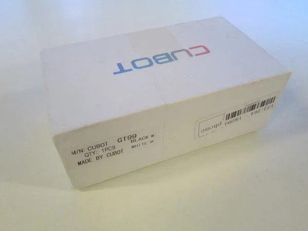 Telefono cellulare con caricabatterie «Power adapter» (Cubot)