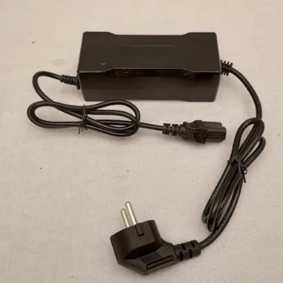 Caricabatterie per scooter elettrico «Power charger» — foto 2 dell'alert A12/02114/24