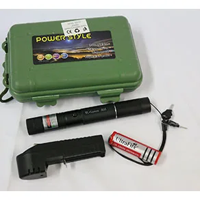 Puntatore laser «Power Light / YL Laser 303» — foto 6 dell'alert INFO/00138/24