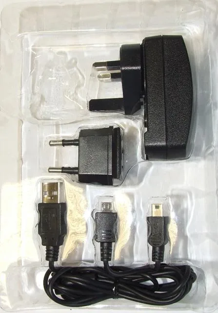 Adattatore di rete «Power Pack Home and Car Charger» — foto 1 dell'alert A12/1712/12
