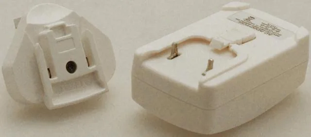 Adattatore di rete «Power Pack Home and Car Charger» — foto 2 dell'alert A12/1713/12