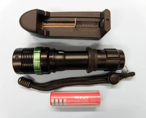 Torcia con caricabatterie «POWER STYLE» — foto 3 dell'alert A12/1801/19