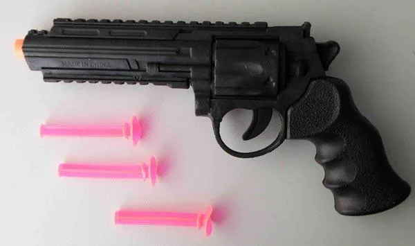Set di polizia giocattolo «PowerFUL weapon - Super Police Set» — foto 2 dell'alert A12/0261/15