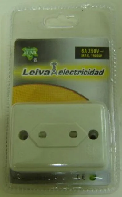Presa elettrica a parete – Leiva Electricidad (Leiva)