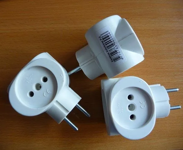 Presa multiplug — foto 1 dell'alert A12/1389/19