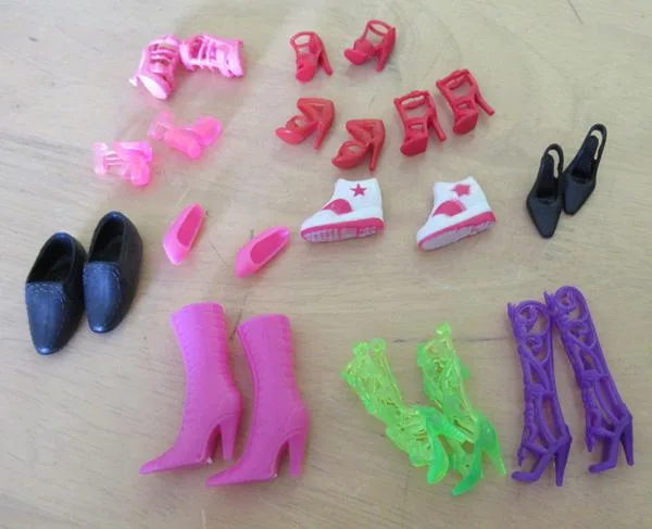 Set di pedane per bambola di plastica «Pretty Beauty Set» — foto 4 dell'alert A12/0108/19