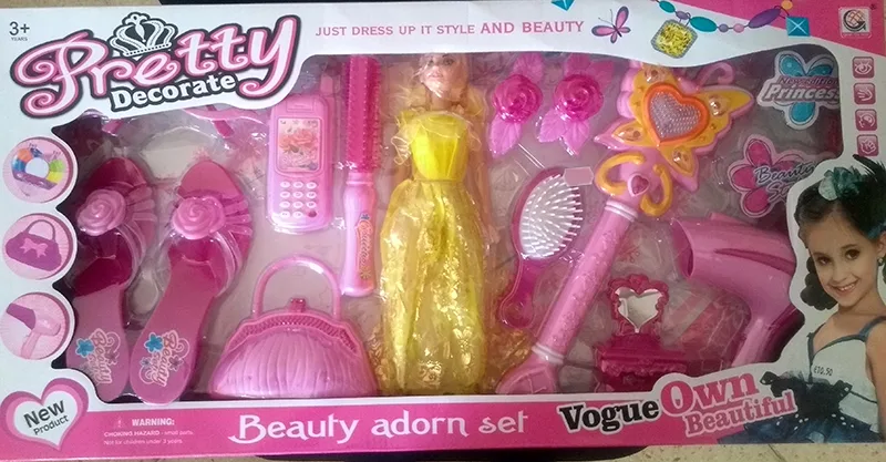 Set di bambole di plastica «Pretty Decorate» (Qing Da Toy)