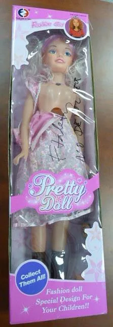 Bambola di plastica «Pretty Doll» — foto 3 dell'alert A12/0278/14