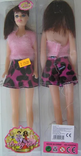 Bambola di plastica «Pretty Girl Fashion Doll» (T&amp;V Market)