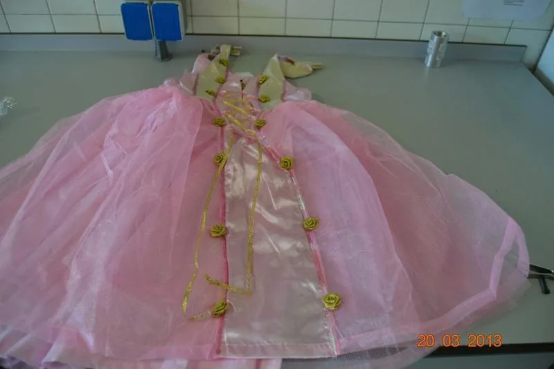 Vestito di fantasia «Princesa Victoria (Princess Victoria)» — foto 4 dell'alert A12/0608/13