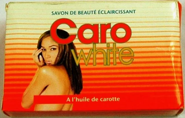 Prodotto schiarimento della pelle "Bianco — Savon de Beauté C (Caro)