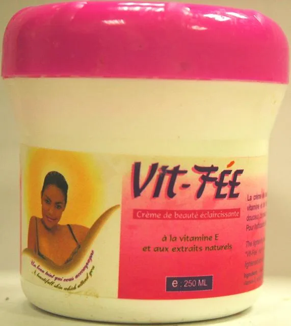 Prodotto schiarimento della pelle "Crème de beauté éclaircis (VIT-FÉE)