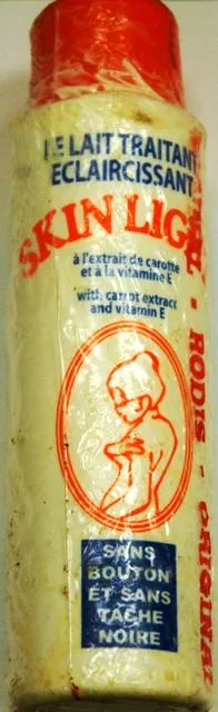 Prodotto schiarimento della pelle "Lait Traitant Eclaircissa (Skin Light)