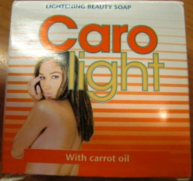 Prodotto schiarimento della pelle "Lightening beauty soap wi (Carolight)