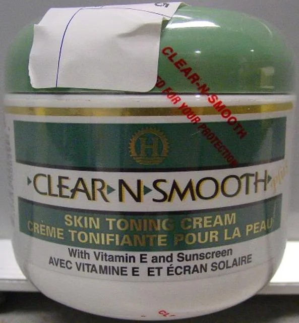 Prodotto schiarimento della pelle "Skin Toning Cream" &amp; #13; &amp; #13; (Clear-n-smooth)