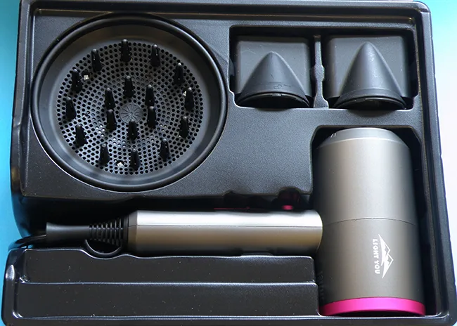 Asciugacapelli «Professional Hair Dryer Women New» — foto 3 dell'alert A11/00098/20