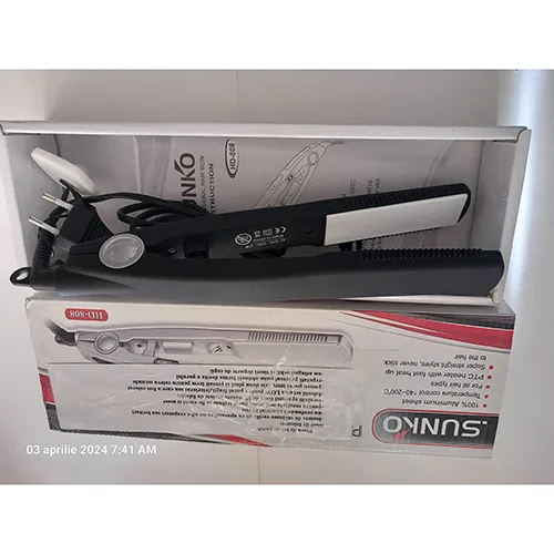 Piastre per capelli «Professional hair iron» — foto 2 dell'alert A12/01127/24