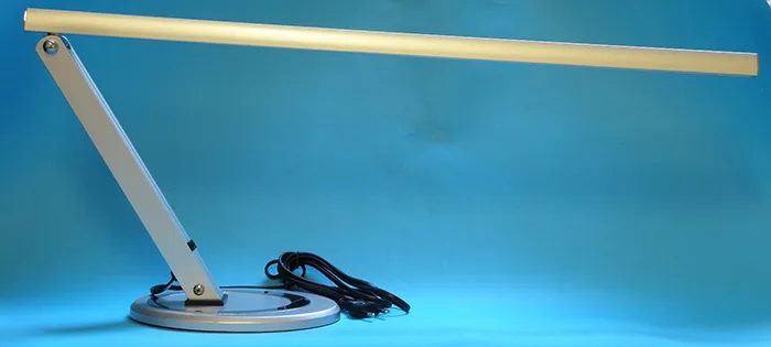 Lampada da scrivania «Professional Table Lamp / Asztali Lampa» — foto 3 dell'alert A12/01524/20