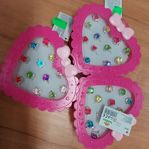 Anelli giocattolo «Prstýnek» (Teddies)
