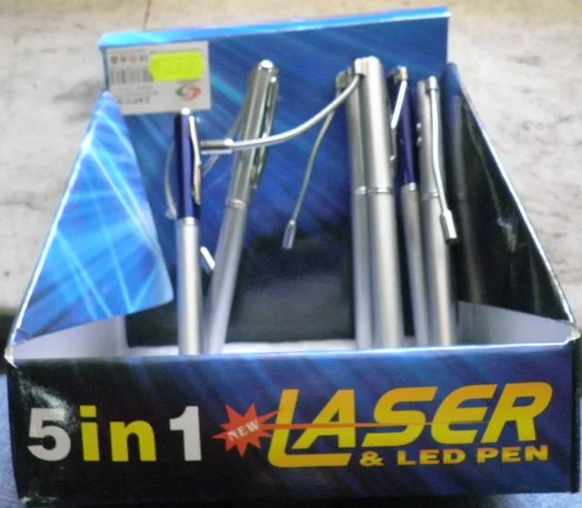 Puntatore laser "5 in 1 & penna laser" — foto 4 dell'alert A12/0845/12