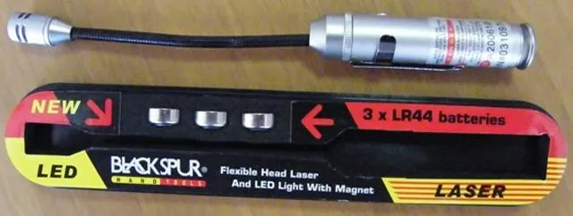 Puntatore laser – Laser a testa flessibile e luce LED con magnete (Blackspur Hand Tools.)