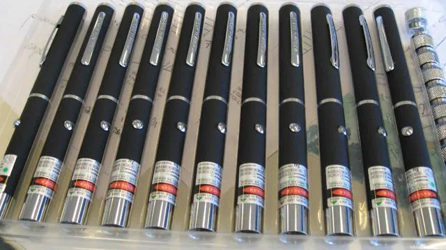 Puntatori laser &amp; #13; &amp; #13; — foto 2 dell'alert 1179/11