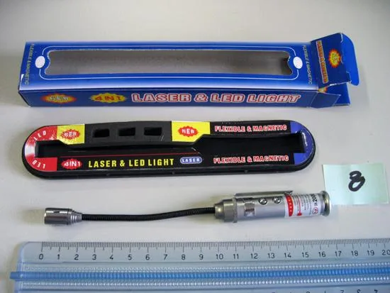 Puntatori laser – LASER & LED LIGHT FLEXIBLE & MAGNETIC 4 IN 1 — foto 2 dell'alert 0715/07