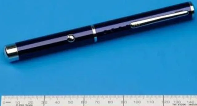 Puntatori laser — foto 4 dell'alert 0574/12