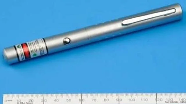 Puntatori laser — foto 8 dell'alert 0574/12