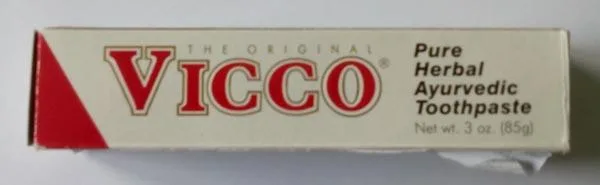 Dentifricio «Pure Herbal Ayurwedic Toothpaste» (Vicco)