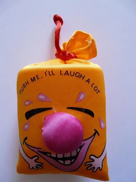 Giocattolo da ridere «Push me, I´ll laugh a lot» (Unknown)
