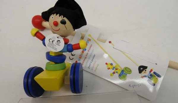Giocattolo push-along «Pushing Toy» — foto 2 dell'alert A12/1683/15