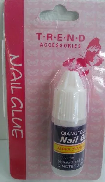 Colla per unghie «Qiangtegu Nail Glue» — foto 2 dell'alert A12/0932/15