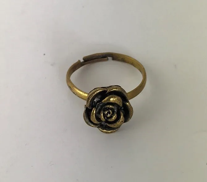 Anello «Quality Antique Bronze Copper Rose Retro Funky Kit» — foto 1 dell'alert A12/00157/21