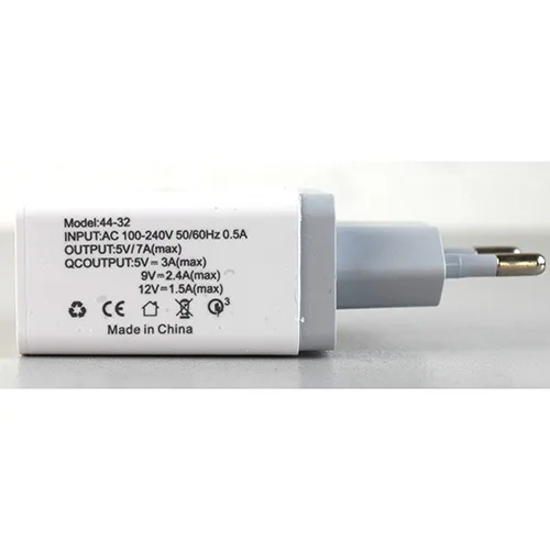 Caricabatterie USB «QUICK CHARGE 3.0» — foto 3 dell'alert SR/02654/26
