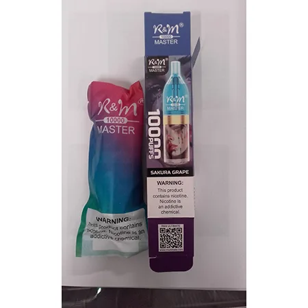 Sigaretta elettronica usa e getta «R&amp;M® 10000 MASTER, Salt Nicotine 2%» (R&amp;M® 10000 MASTER, 10000 PUFFS)