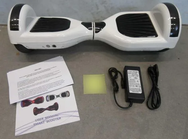Scooter autobilanciante (Hoverboard) «R2 Two Wheel Self Balancing Electric Scooter» — foto 4 dell'alert A12/0509/19