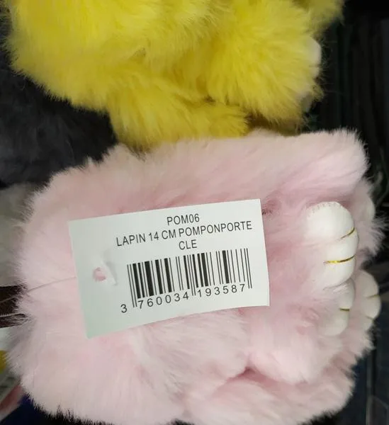 Portachiavi con un giocattolo di peluche «Rabbit keychain» — foto 2 dell'alert A12/0827/19