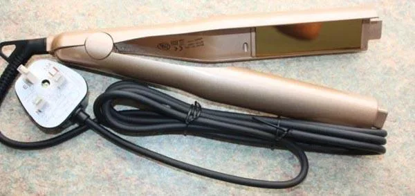 Raddrizzatore per capelli — foto 2 dell'alert A12/1574/17