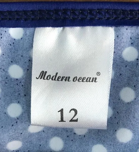 Ragazze Bikini — foto 2 dell'alert A12/1519/18
