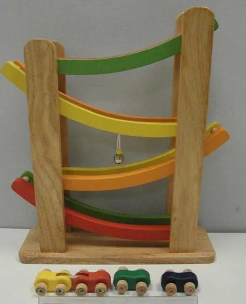 Giocattolo di legno «Rainbow Slope» — foto 2 dell'alert A12/0982/18