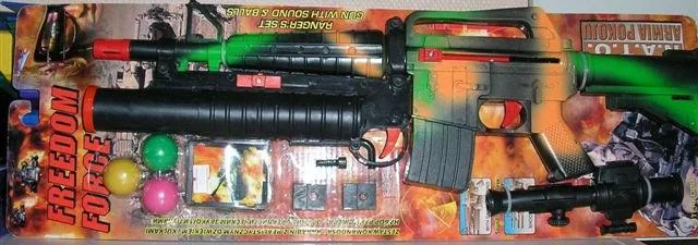 Ranger's set, pistola con suoni e palle (Freedom Force)