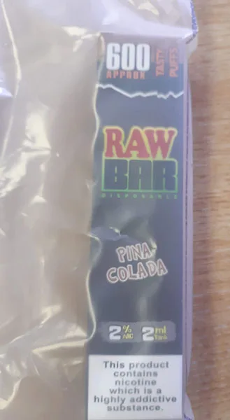 Sigaretta elettronica usa e getta «Raw Bar 600 Approx. Tasty Puffs 20 mg/ml (2%)» — foto 2 dell'alert A12/00690/22