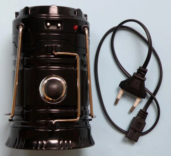 Lampada a LED portatile «RECHARGEABLE CAMPING LANTERN» — foto 2 dell'alert A12/1565/19