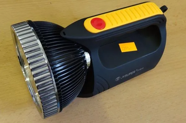 Torcia a LED ricaricabile «Rechargeable LED Search Light» — foto 3 dell'alert A11/0082/15