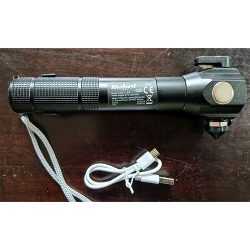 Torcia elettrica «RECHARGEABLE MULTIFUNCTIONAL FLASHLIGHT» — foto 2 dell'alert OR/00114/26