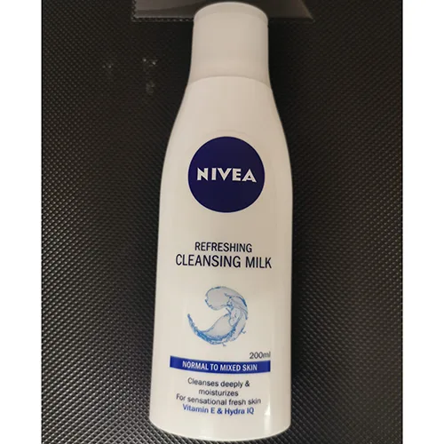 Latte detergente «REFRESHING CLEANSING MILK» — foto 3 dell'alert SR/01839/25