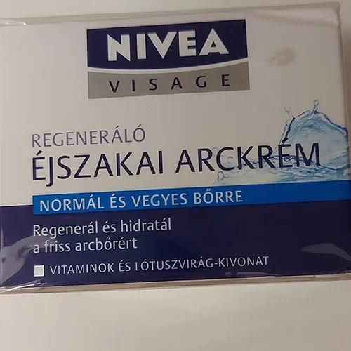 Crema viso «Regenerating Face Cream» (Nivea)