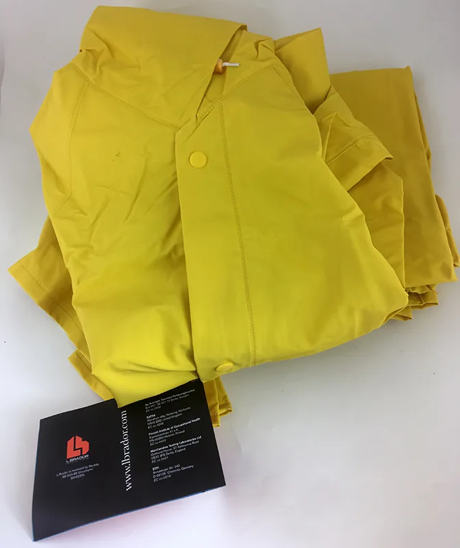 Abbigliamento da pioggia «Regnställ» — foto 1 dell'alert A12/00333/20