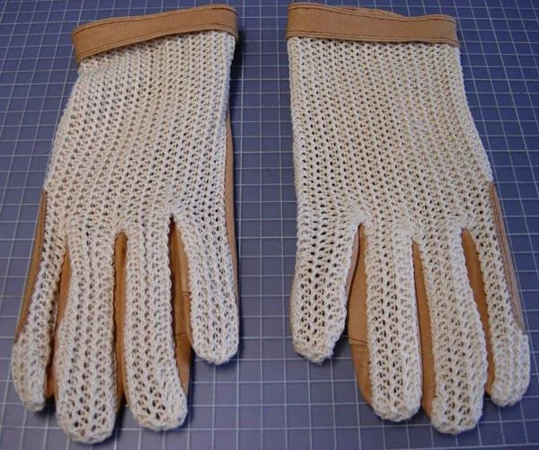Guanti da equitazione «Reithandschuh and Reitbekleidung (Riding gloves)» — foto 2 dell'alert A12/0399/15